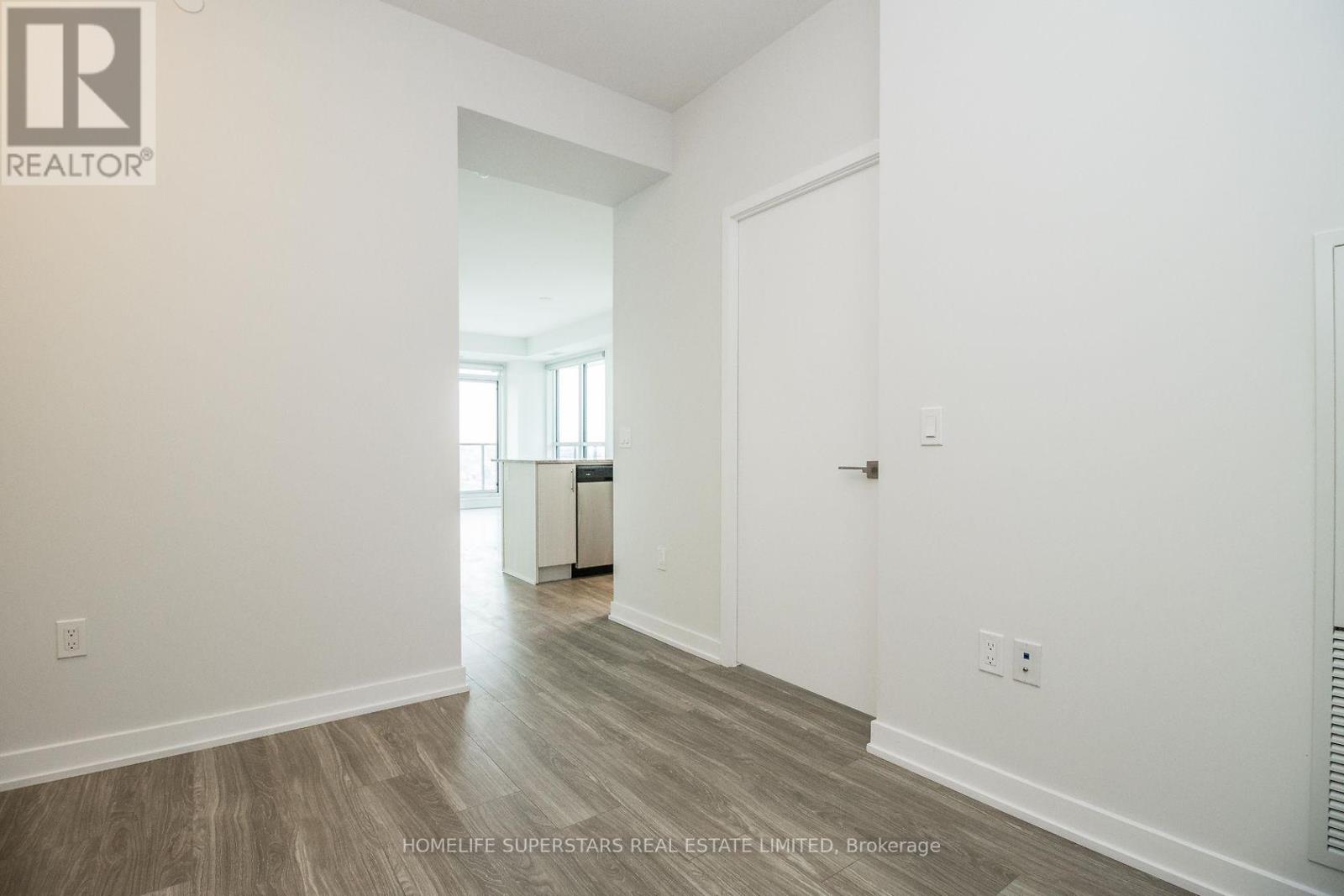 2712 - 4055 Parkside Village Drive, Mississauga, Ontario  L5B 0K8 - Photo 5 - W12610728