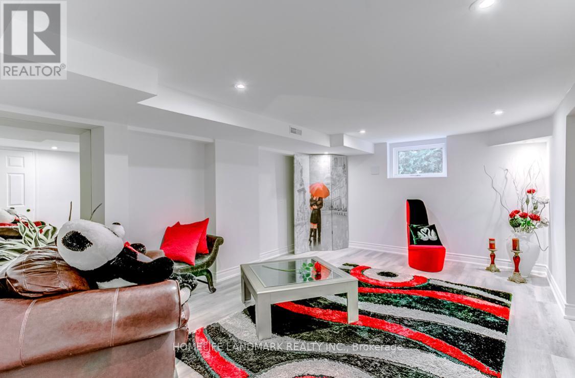 156 Duncan Road, Richmond Hill, Ontario  L4C 6J8 - Photo 22 - N12612768