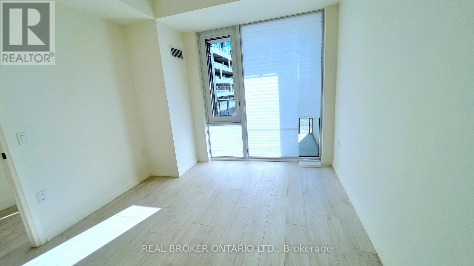 307 - 27 Korda Gate, Vaughan, Ontario  L4K 2M9 - Photo 16 - N12614228