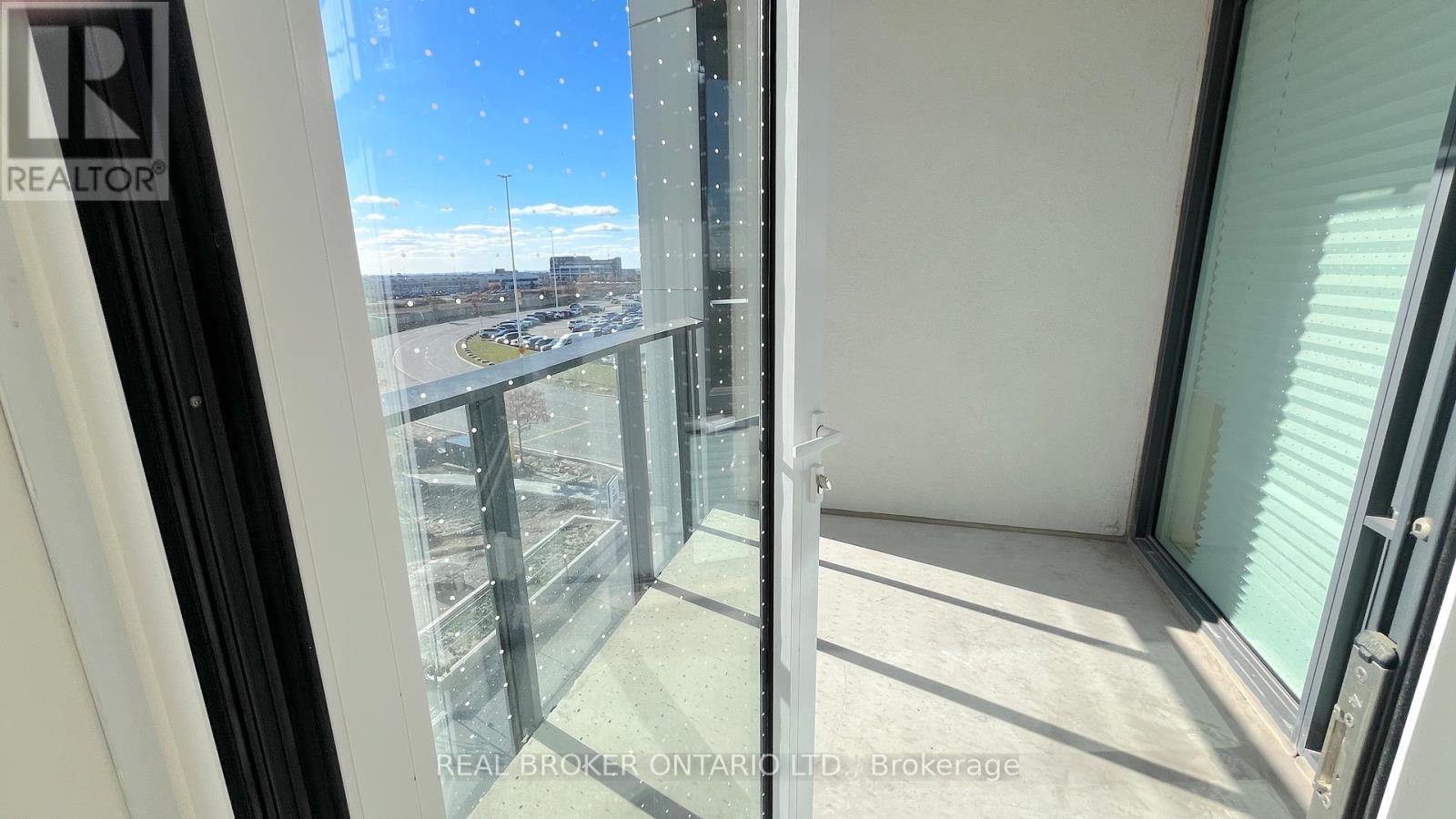 307 - 27 Korda Gate, Vaughan, Ontario  L4K 2M9 - Photo 21 - N12614228