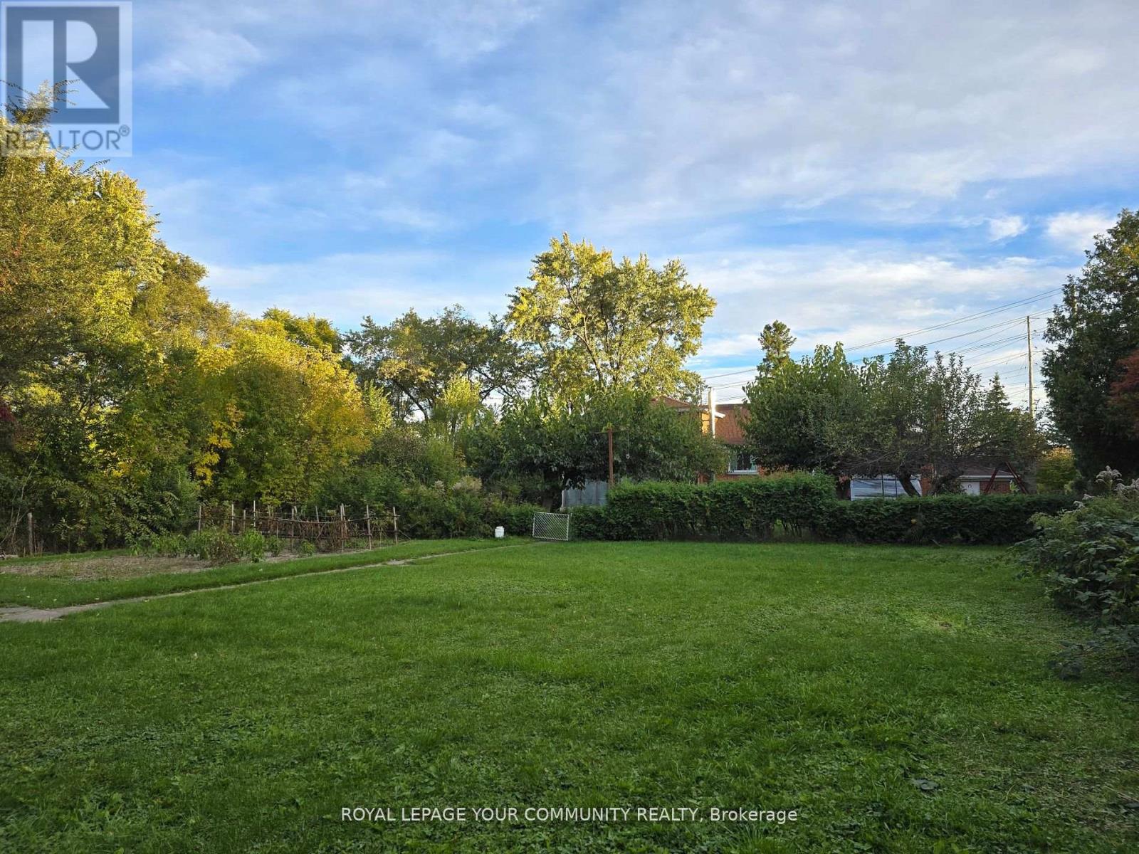 100 Langstaff Road, Richmond Hill, Ontario  L4C 6N3 - Photo 10 - N12614250