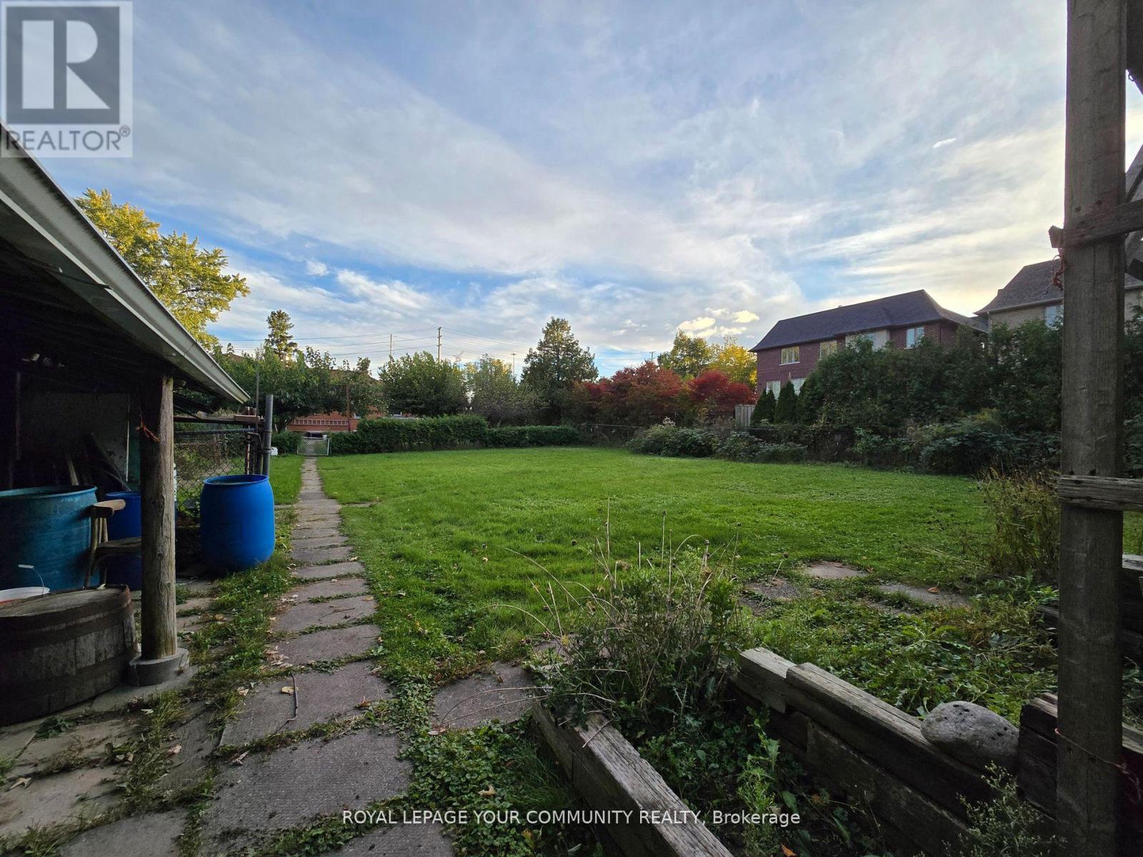 100 Langstaff Road, Richmond Hill, Ontario  L4C 6N3 - Photo 11 - N12614250