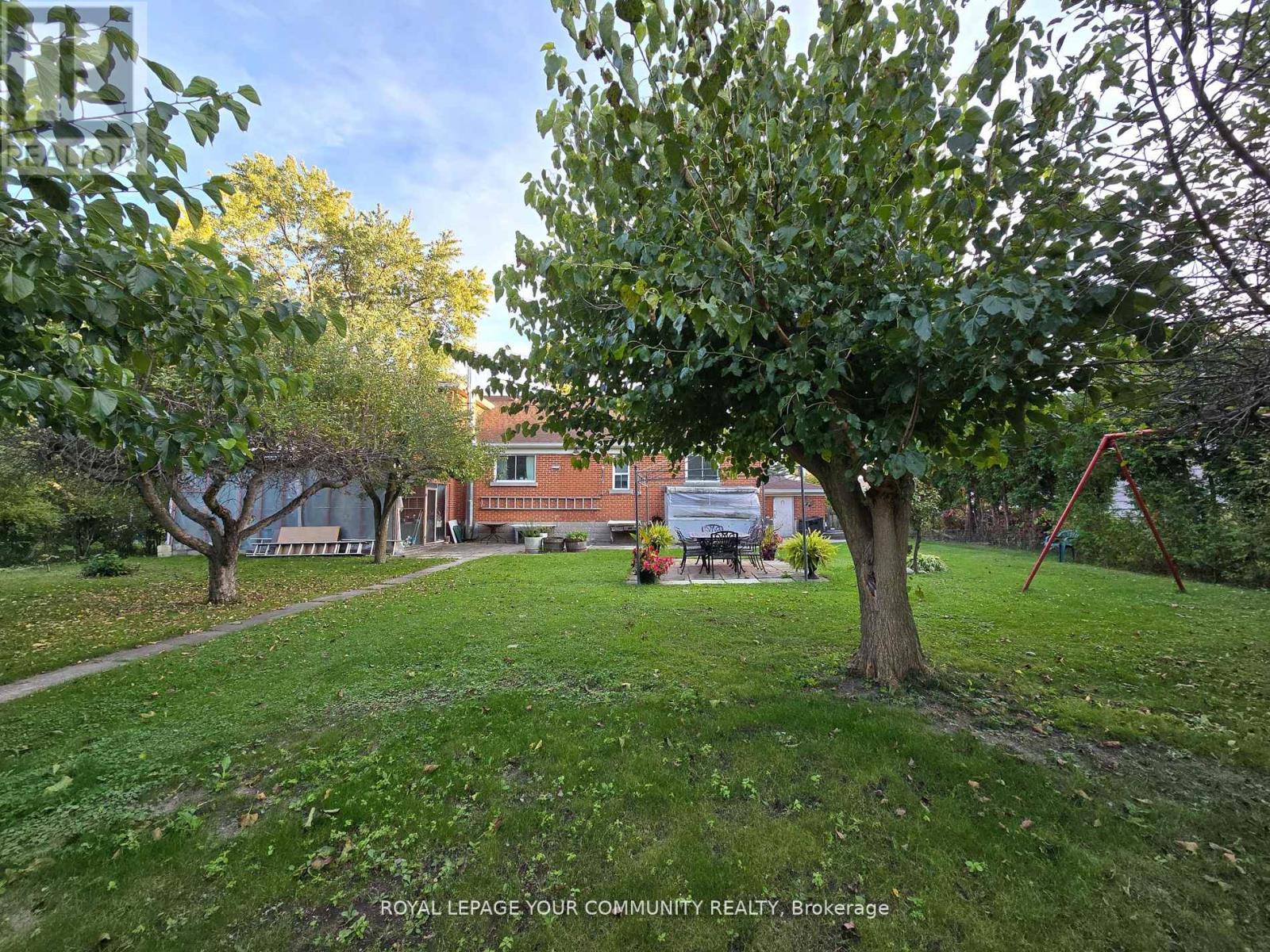 100 Langstaff Road, Richmond Hill, Ontario  L4C 6N3 - Photo 12 - N12614250