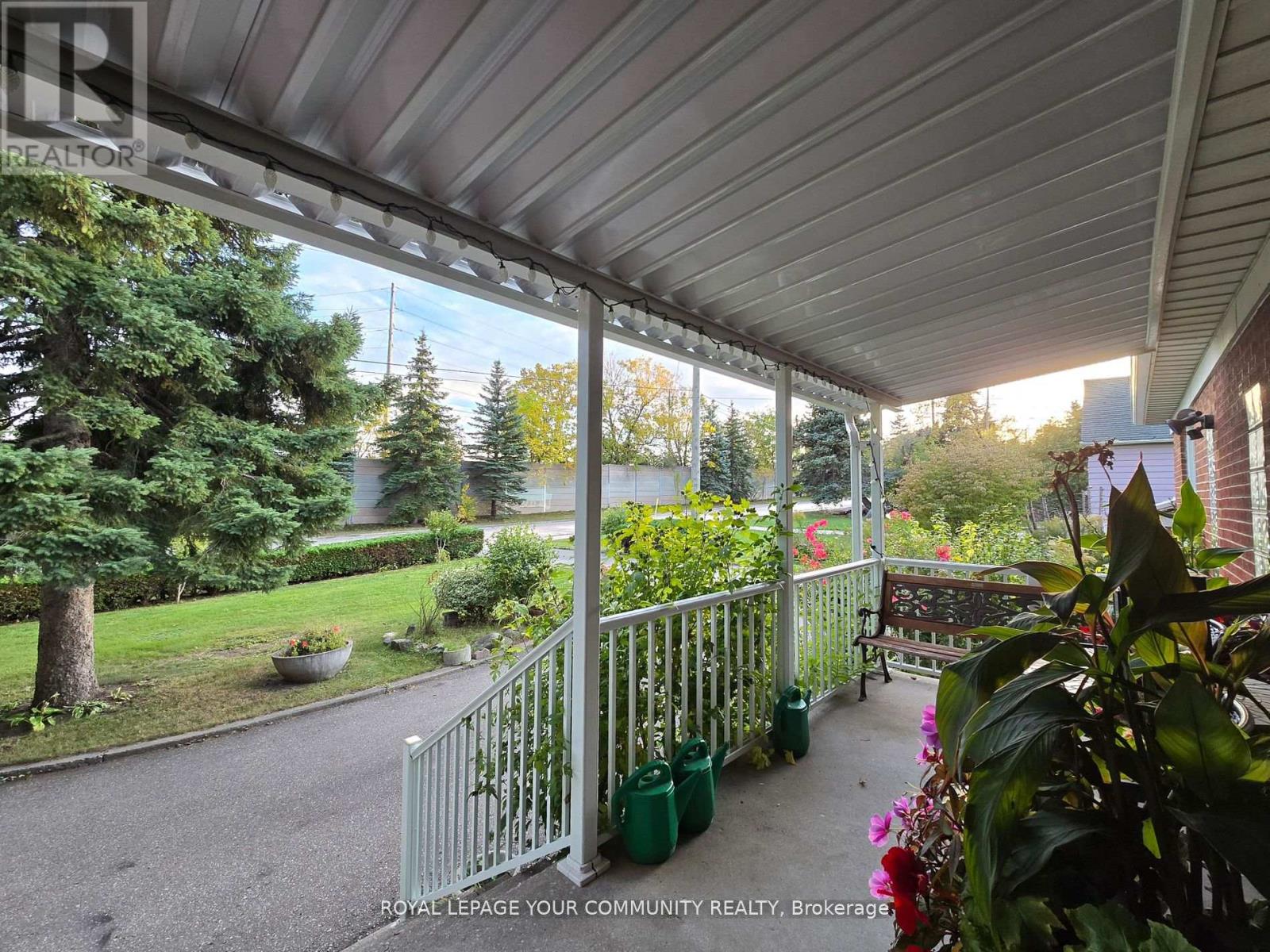 100 Langstaff Road, Richmond Hill, Ontario  L4C 6N3 - Photo 4 - N12614250