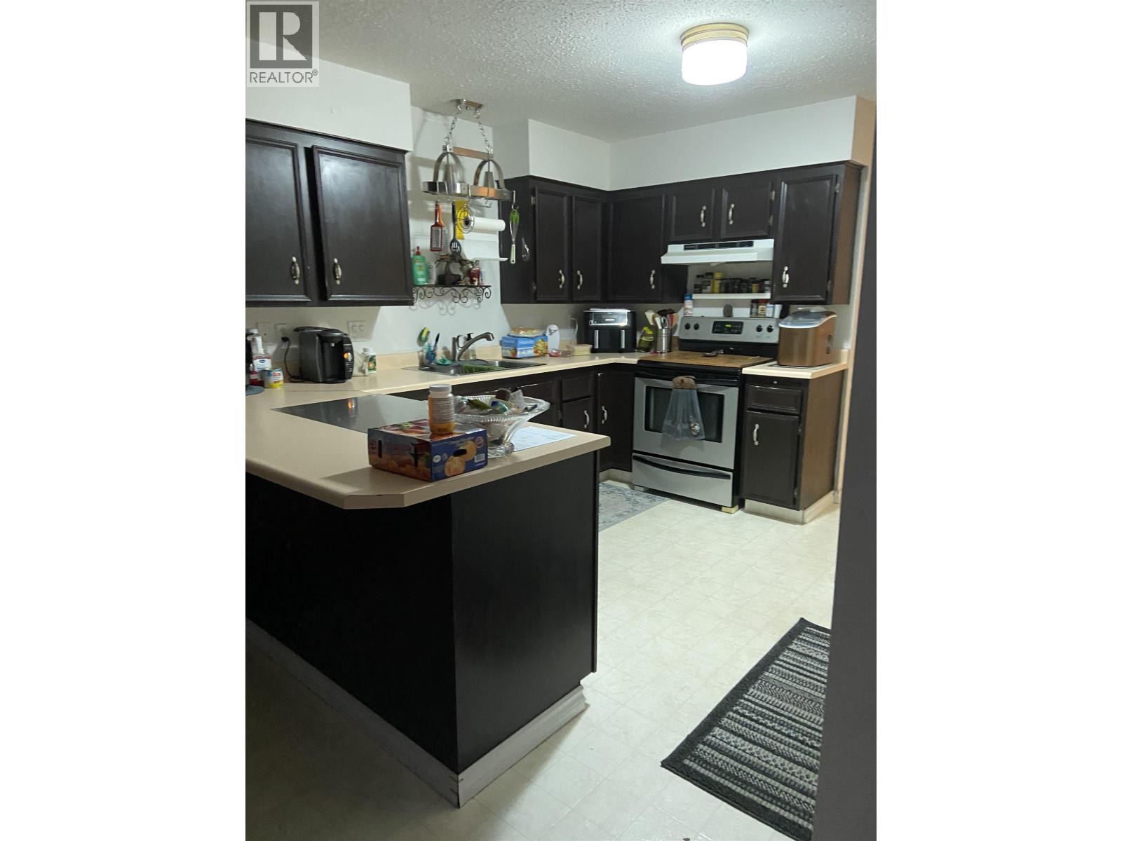 10618 102 Street, Fort St. John, British Columbia  V1J 4X7 - Photo 3 - R3070370