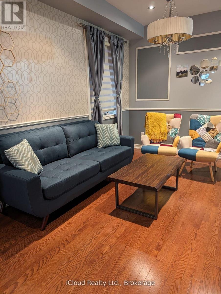 5 Trentonian Street, Brampton, Ontario  L6R 3W2 - Photo 3 - W12614220