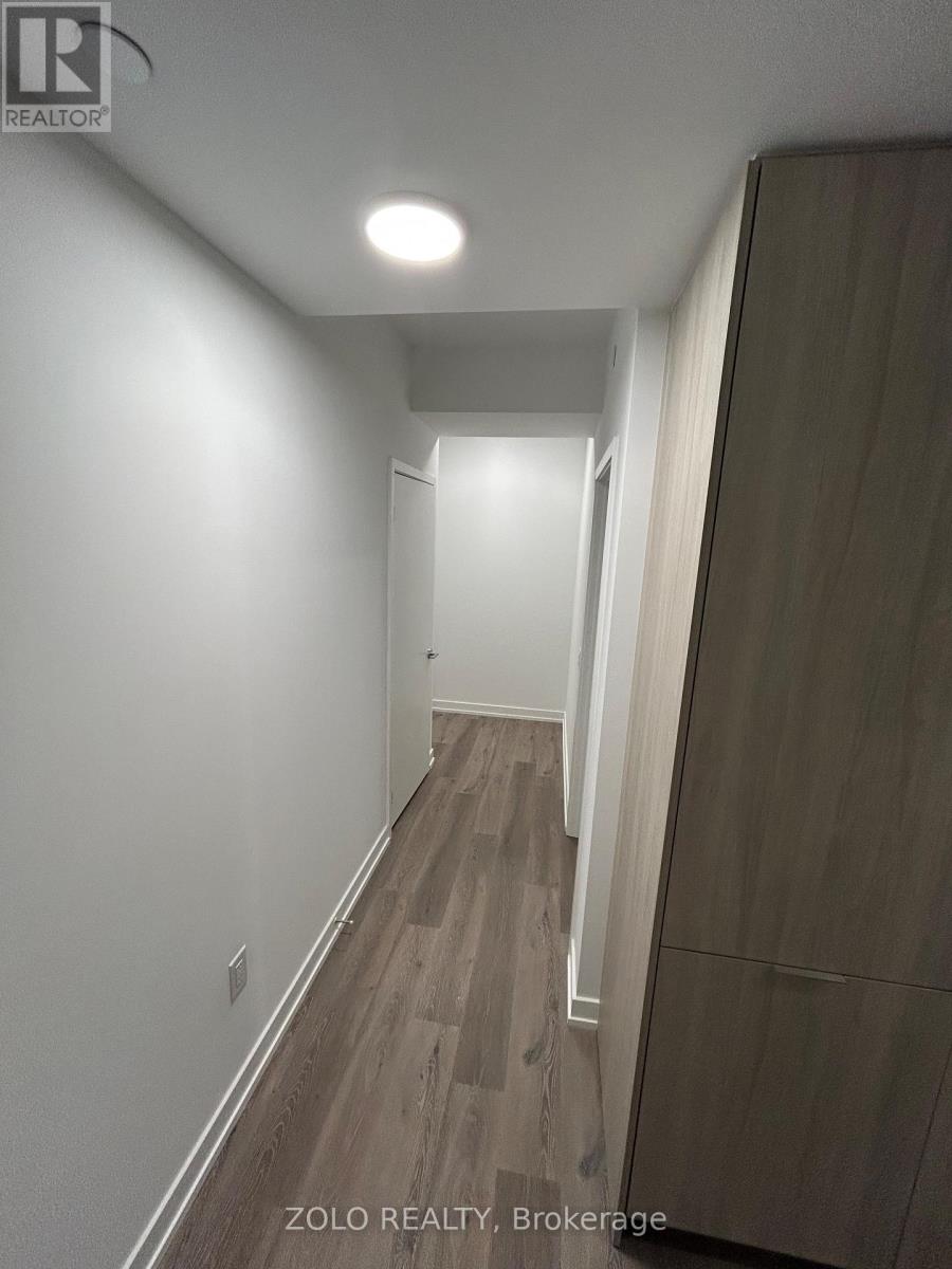 2408 - 395 Square One Drive, Mississauga, Ontario L5B 0P6 - Photo 18 - W12614256