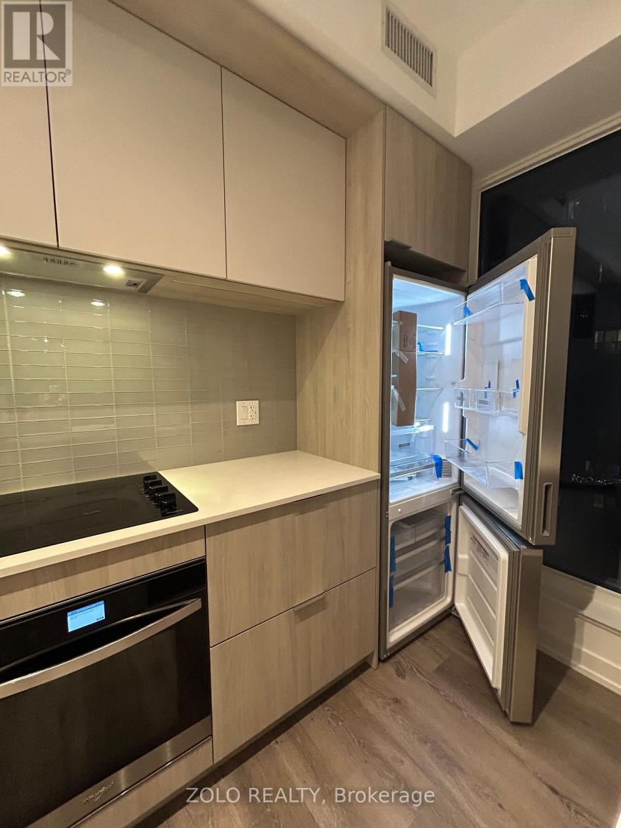 2408 - 395 Square One Drive, Mississauga, Ontario L5B 0P6 - Photo 26 - W12614256