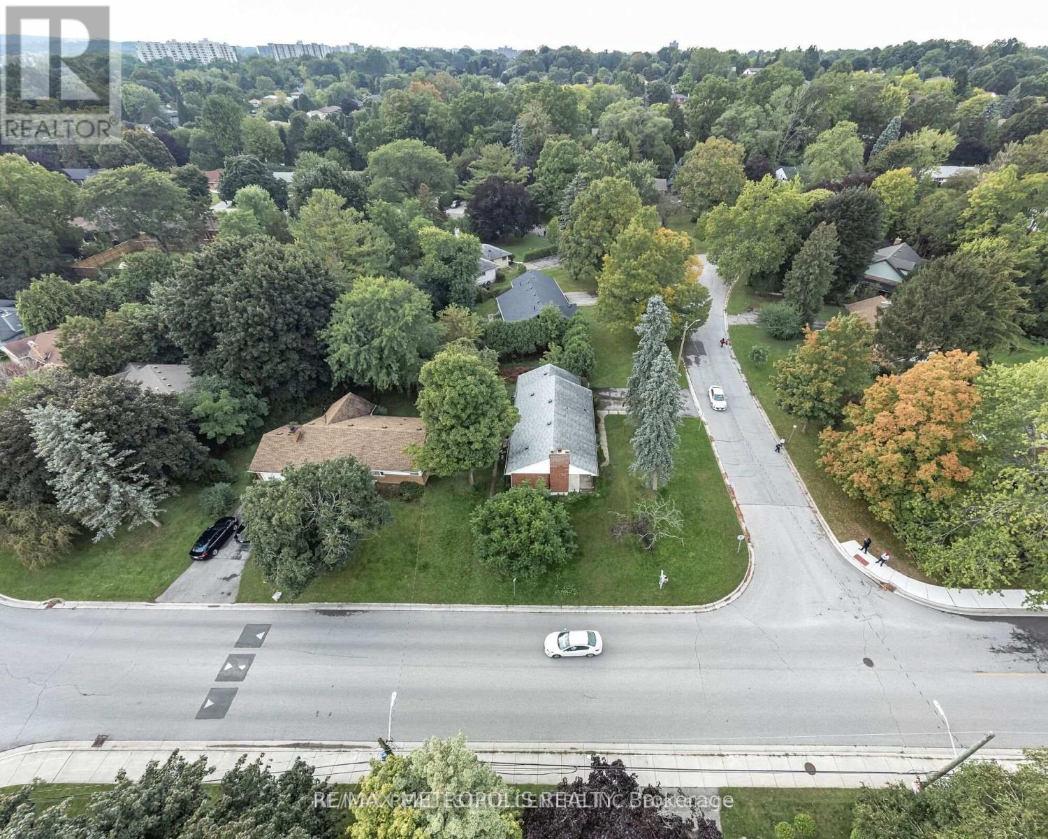 73 Edgar Drive, London North, Ontario  N6G 1K2 - Photo 11 - X12614284