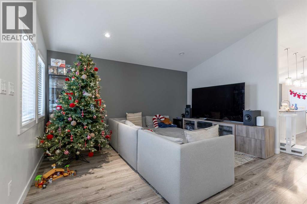 59 Kensington Road W, Lethbridge, Alberta  T1J 5N5 - Photo 4 - A2274226