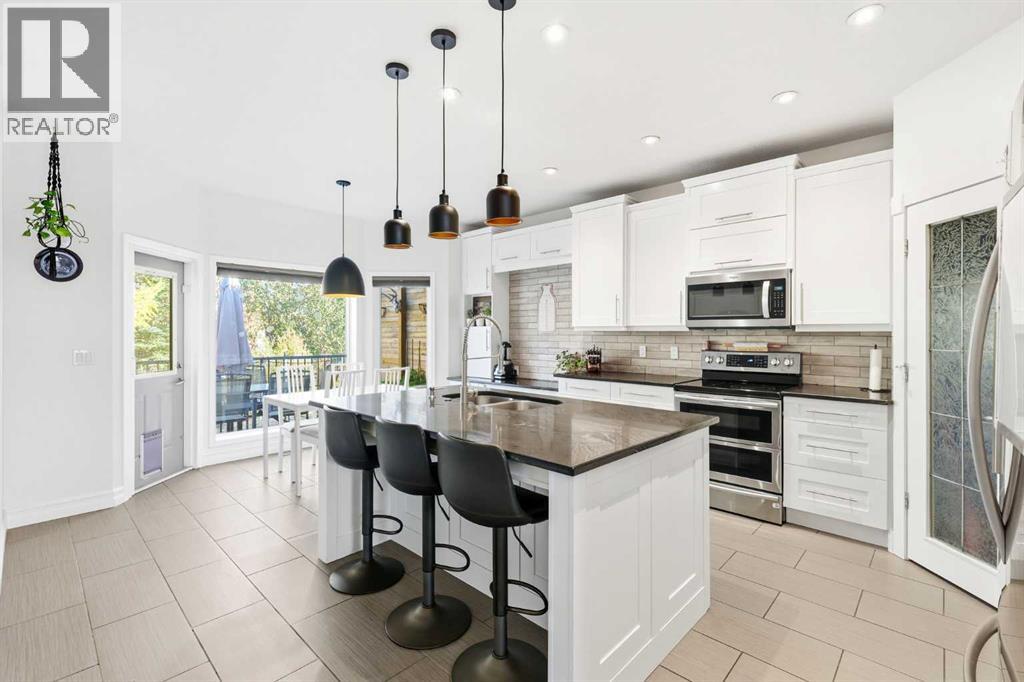 224 Sunterra Ridge Place, Cochrane, Alberta  T4C 1W9 - Photo 16 - A2274356