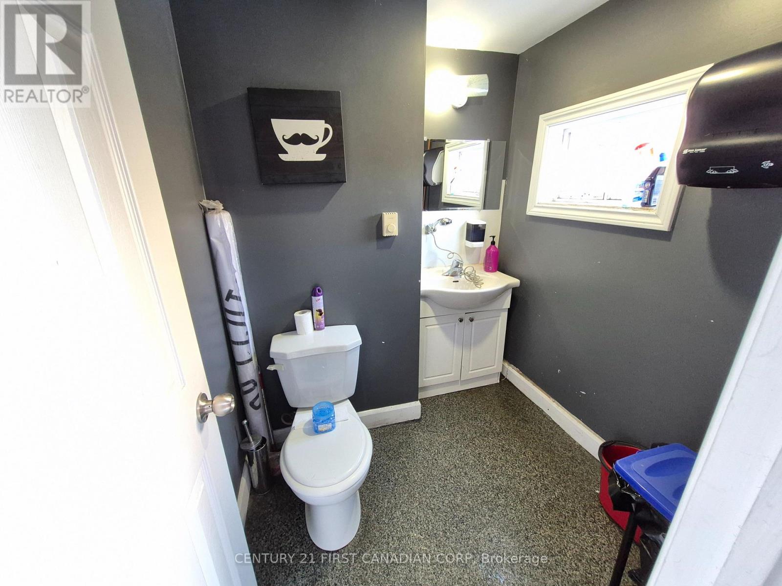 Unknown Address, ,     - Photo 10 - X12614306