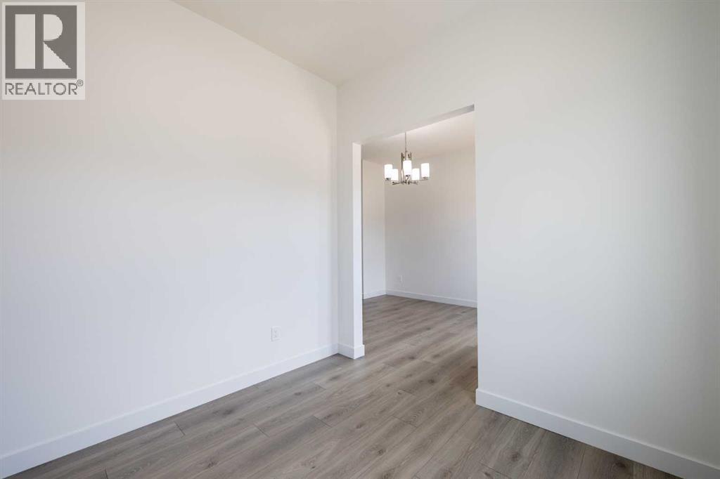 438 Heartland Way, Cochrane, Alberta  T4C 3L7 - Photo 13 - A2274662