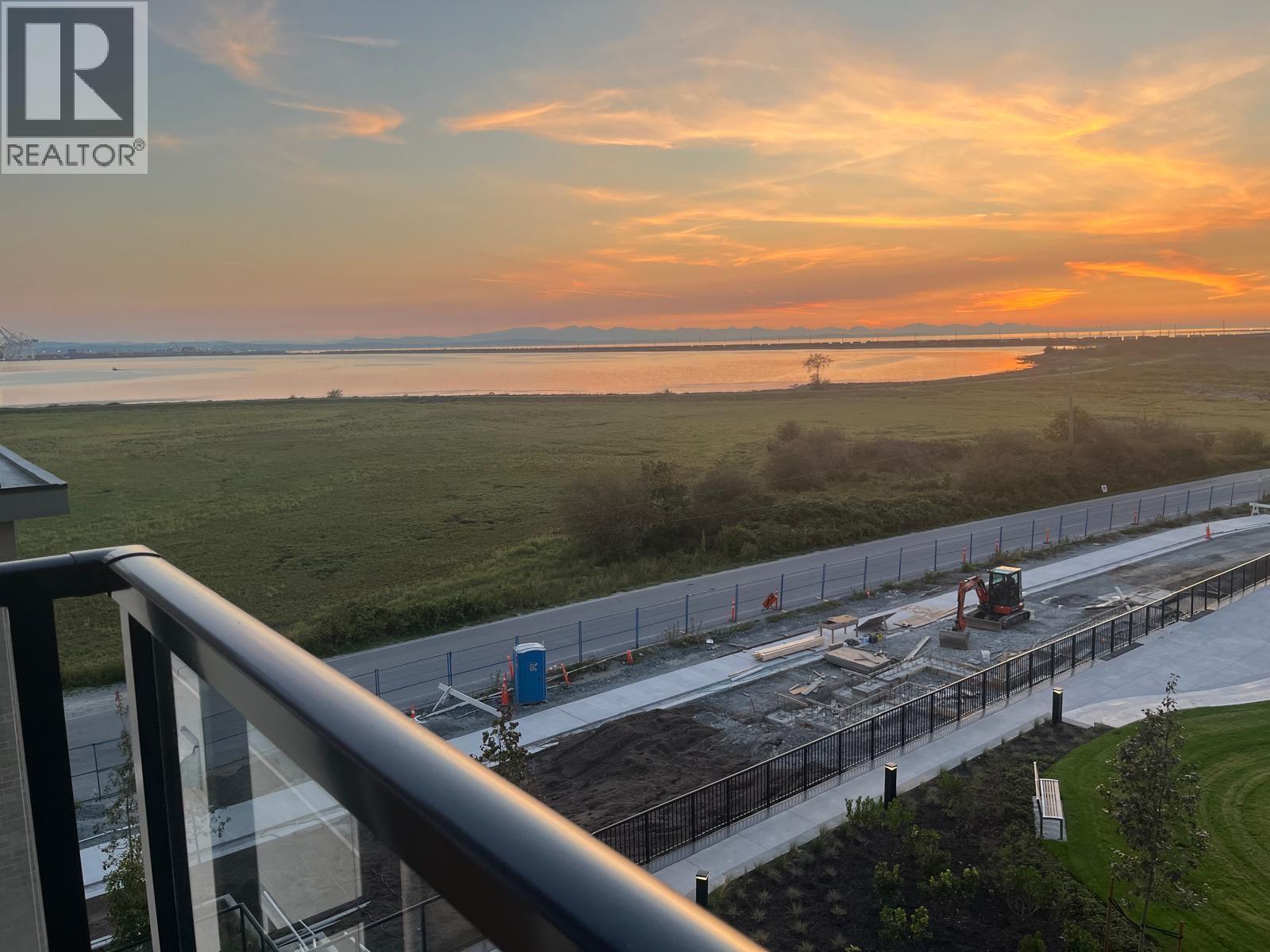 409 2431 Rabbit Drive, Delta, British Columbia V4M 0G4 - Photo 1 - R3073122