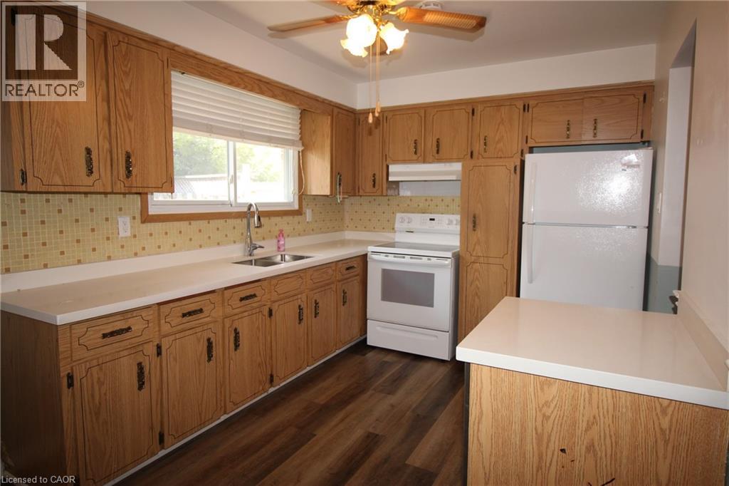 4 Purnell Drive, Hamilton, Ontario  L9C 4X9 - Photo 4 - 40793222