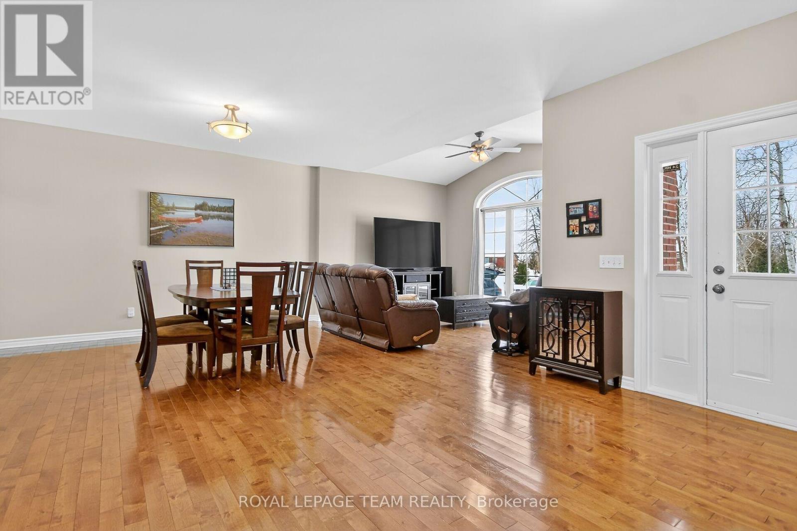 286 Dean Ridge Road, Drummond/north Elmsley, Ontario K7C 0E1 - Photo 7 - X12608852