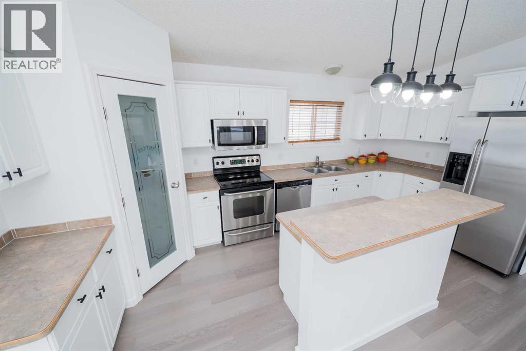 8501 90a Street, Grande Prairie, Alberta T8X 0C8 - Photo 7 - A2271099