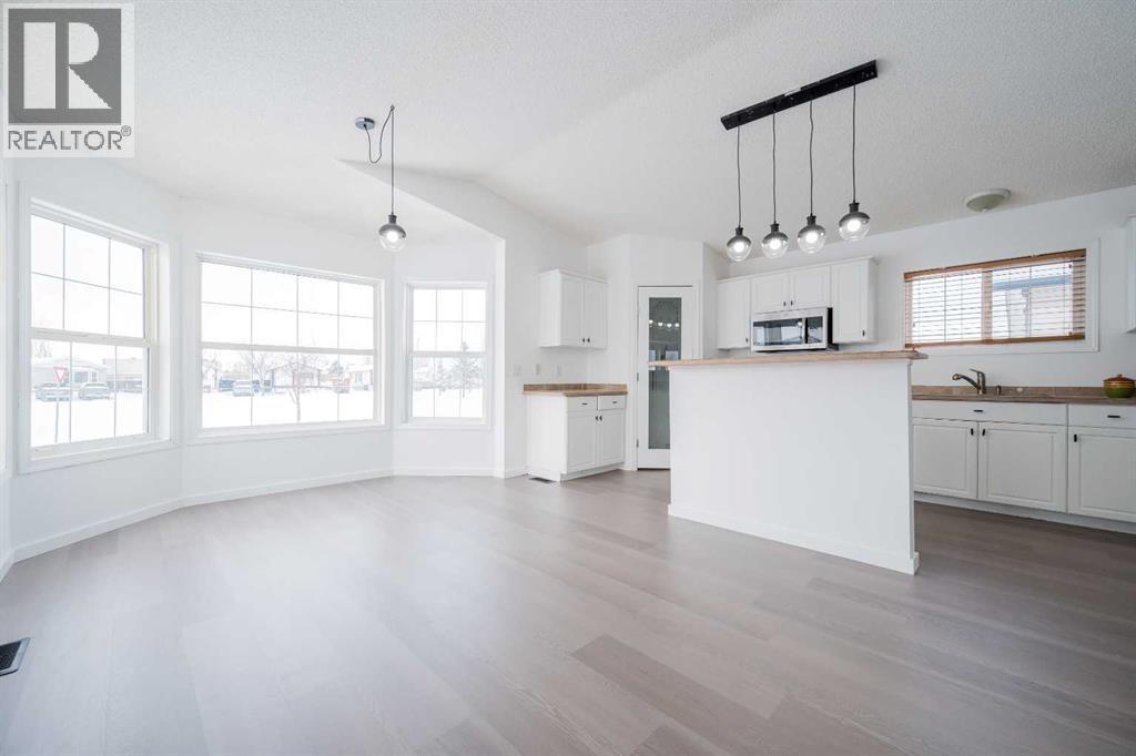 8501 90a Street, Grande Prairie, Alberta T8X 0C8 - Photo 3 - A2271099