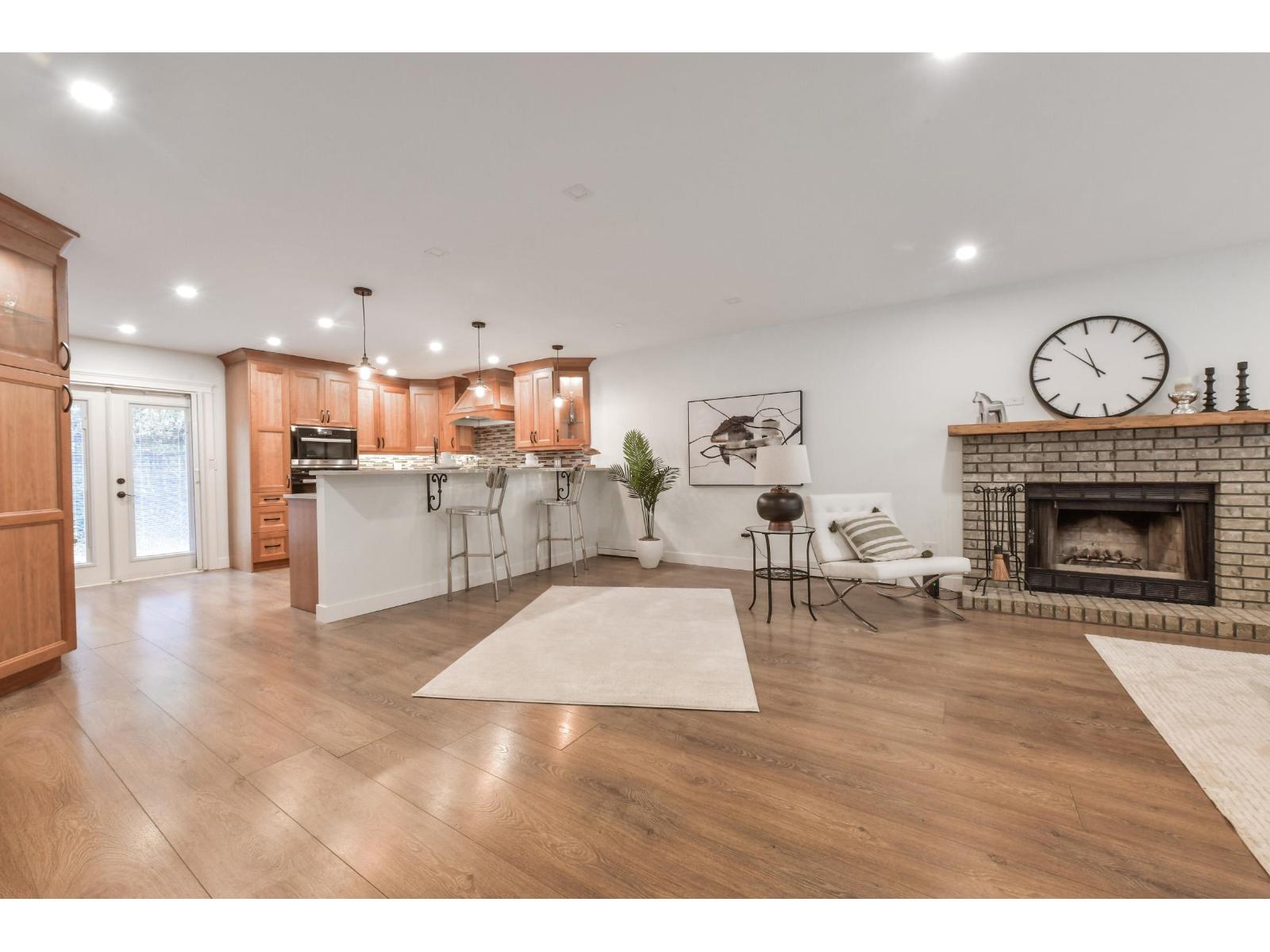 6035 172b Street, Surrey, British Columbia  V3S 6G6 - Photo 4 - R3073075