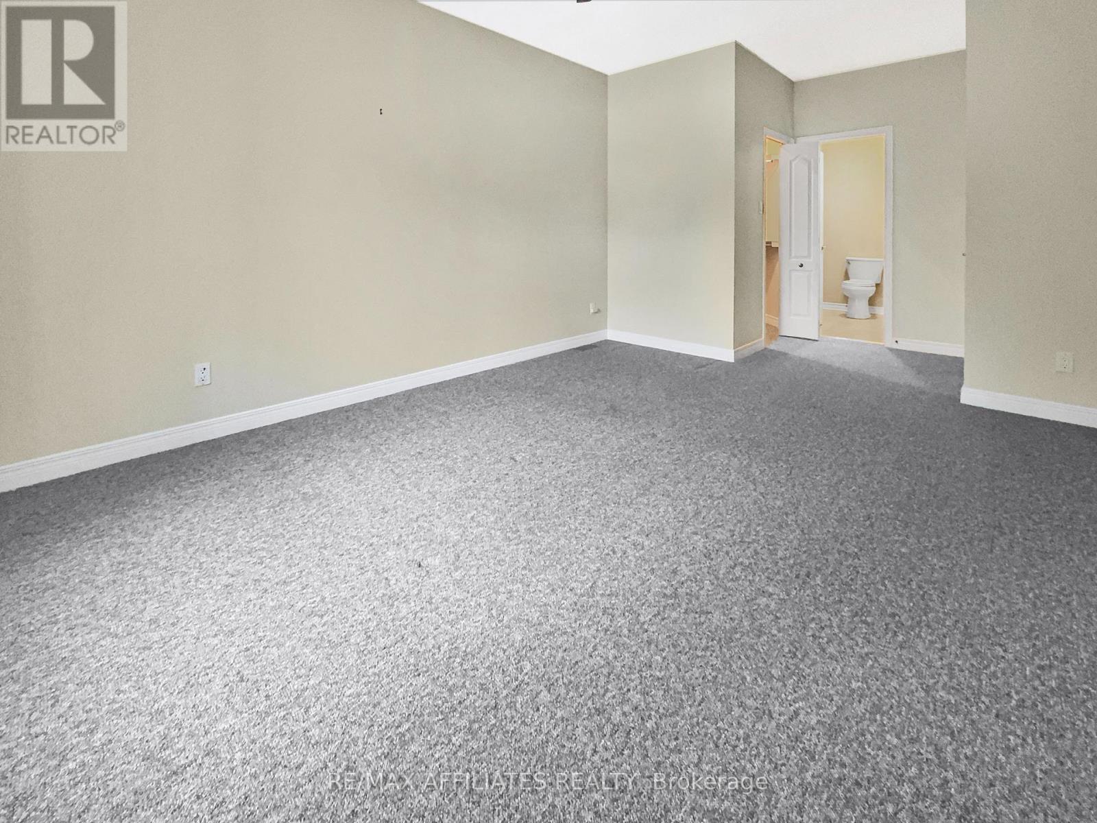 107 Sable Run Drive, Ottawa, Ontario  K2S 1W7 - Photo 22 - X12614174