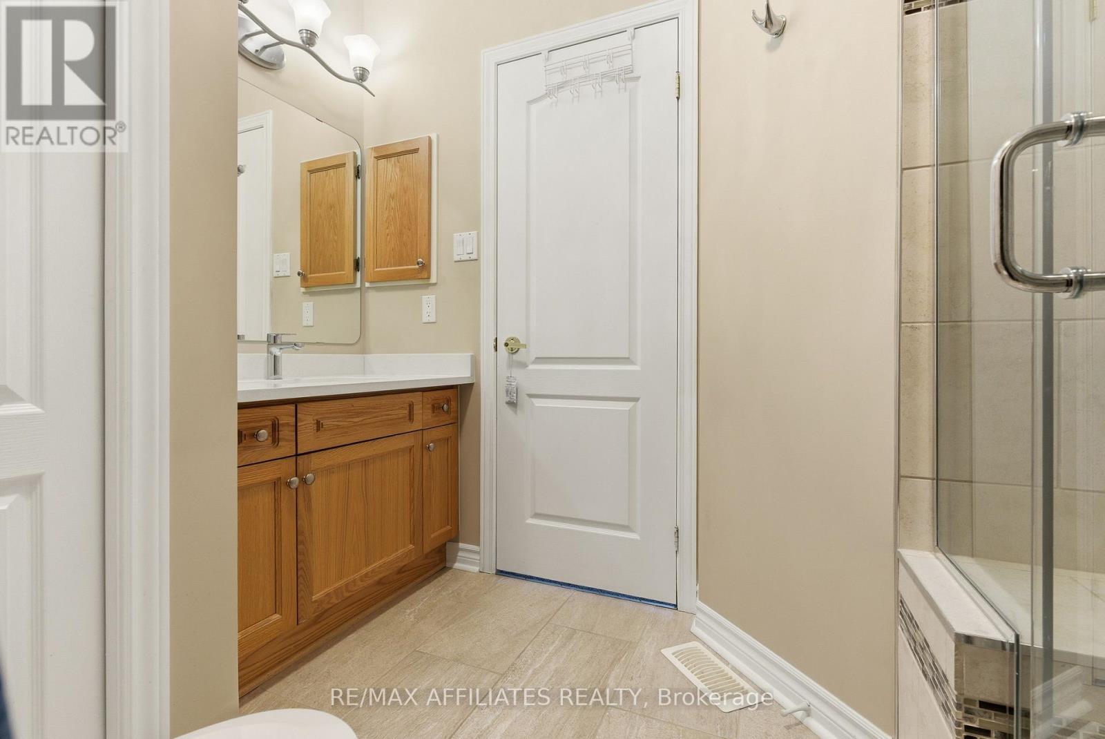 107 Sable Run Drive, Ottawa, Ontario  K2S 1W7 - Photo 25 - X12614174