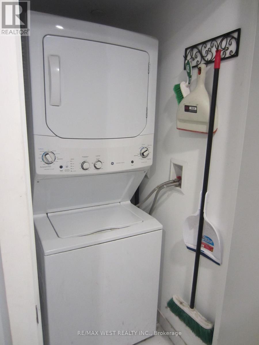 1113 - 830 Lawrence Avenue W, Toronto, Ontario  M6A 0B6 - Photo 11 - W12594888