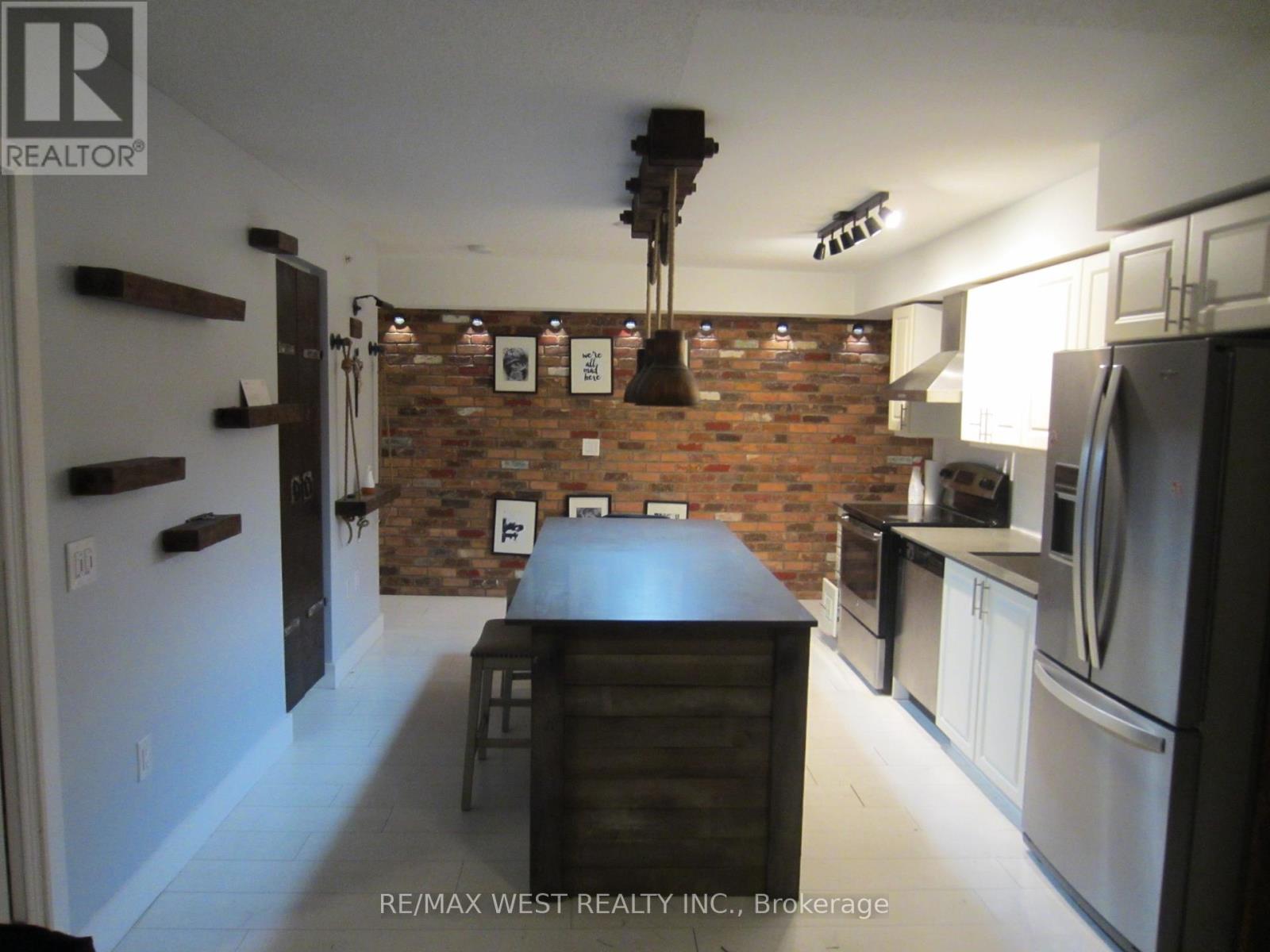 1113 - 830 Lawrence Avenue W, Toronto, Ontario  M6A 0B6 - Photo 3 - W12594888