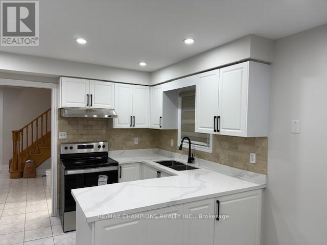 13 Sahara Trail, Brampton, Ontario  L6R 1P2 - Photo 8 - W12549654