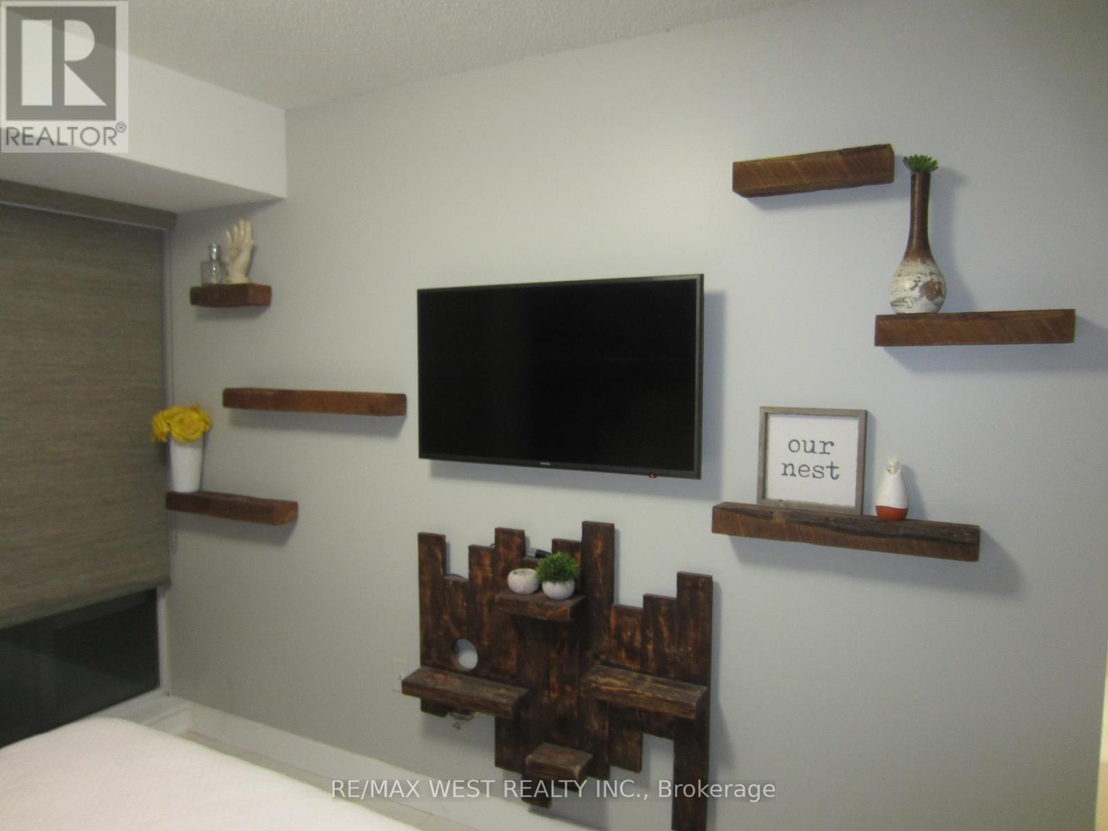 1113 - 830 Lawrence Avenue W, Toronto, Ontario  M6A 0B6 - Photo 7 - W12594888