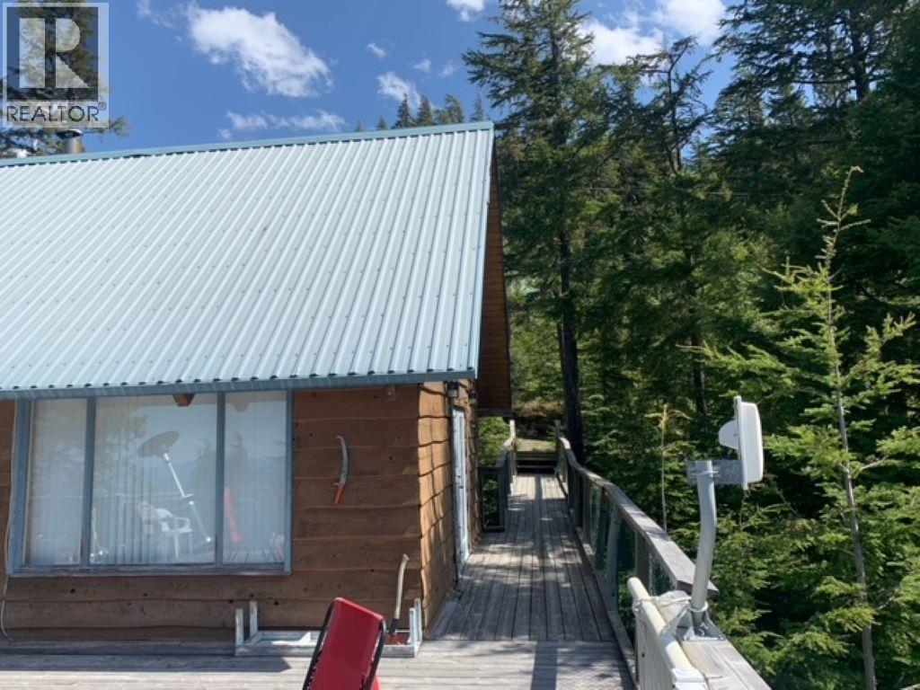 3085 Purden Ski Hill Road, Prince George, British Columbia  V0J 3M0 - Photo 2 - R3073009