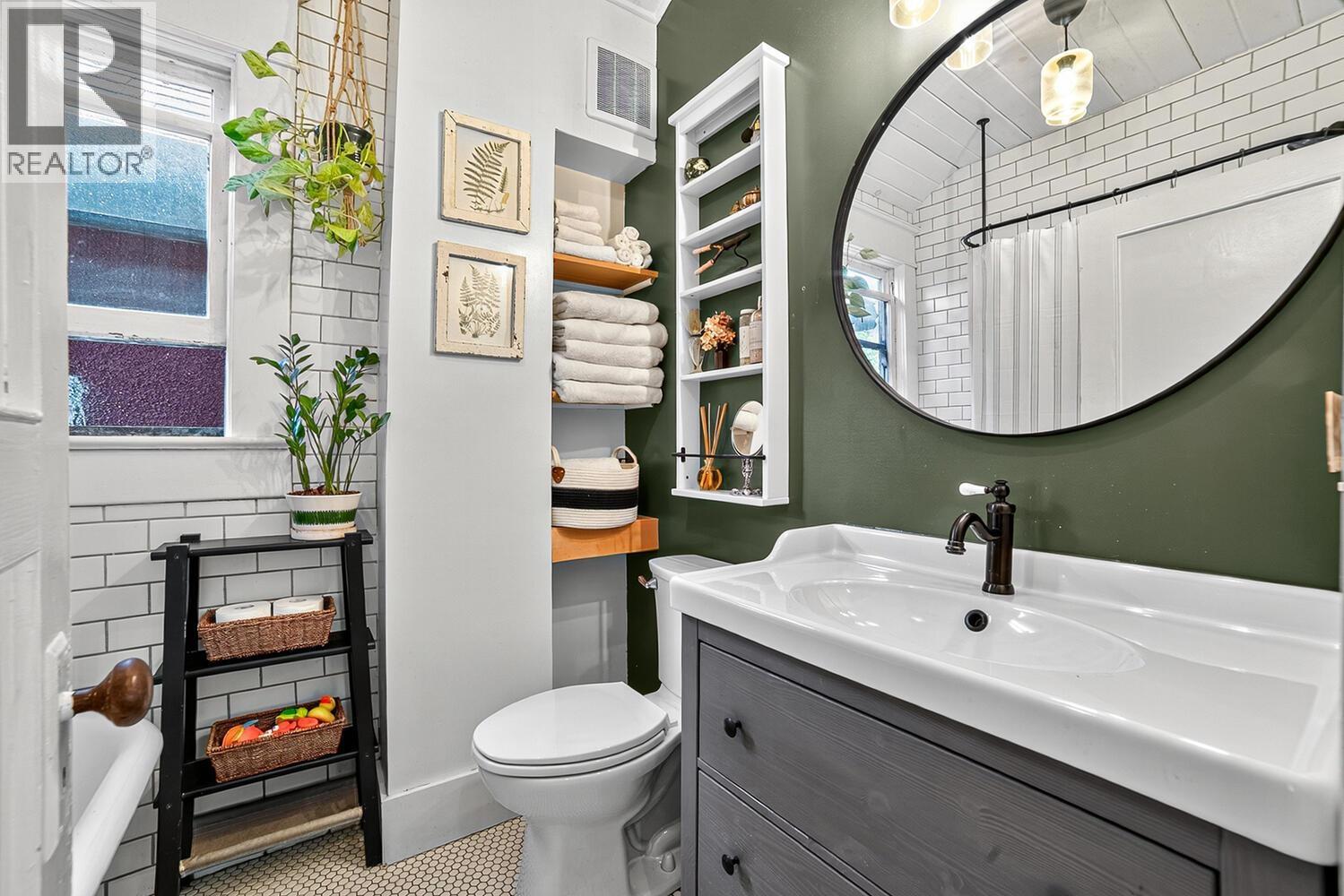 1113 Mclean Drive, Vancouver, British Columbia  V5L 3N5 - Photo 11 - R3055539