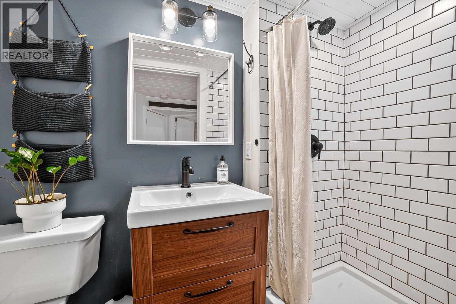 1113 Mclean Drive, Vancouver, British Columbia  V5L 3N5 - Photo 21 - R3055539