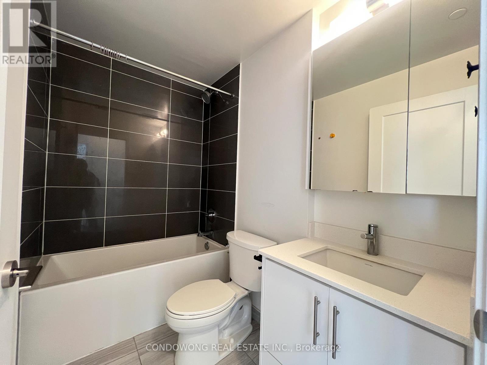 1205 - 105 Oneida Crescent, Richmond Hill, Ontario  L4B 0H6 - Photo 12 - N12614304