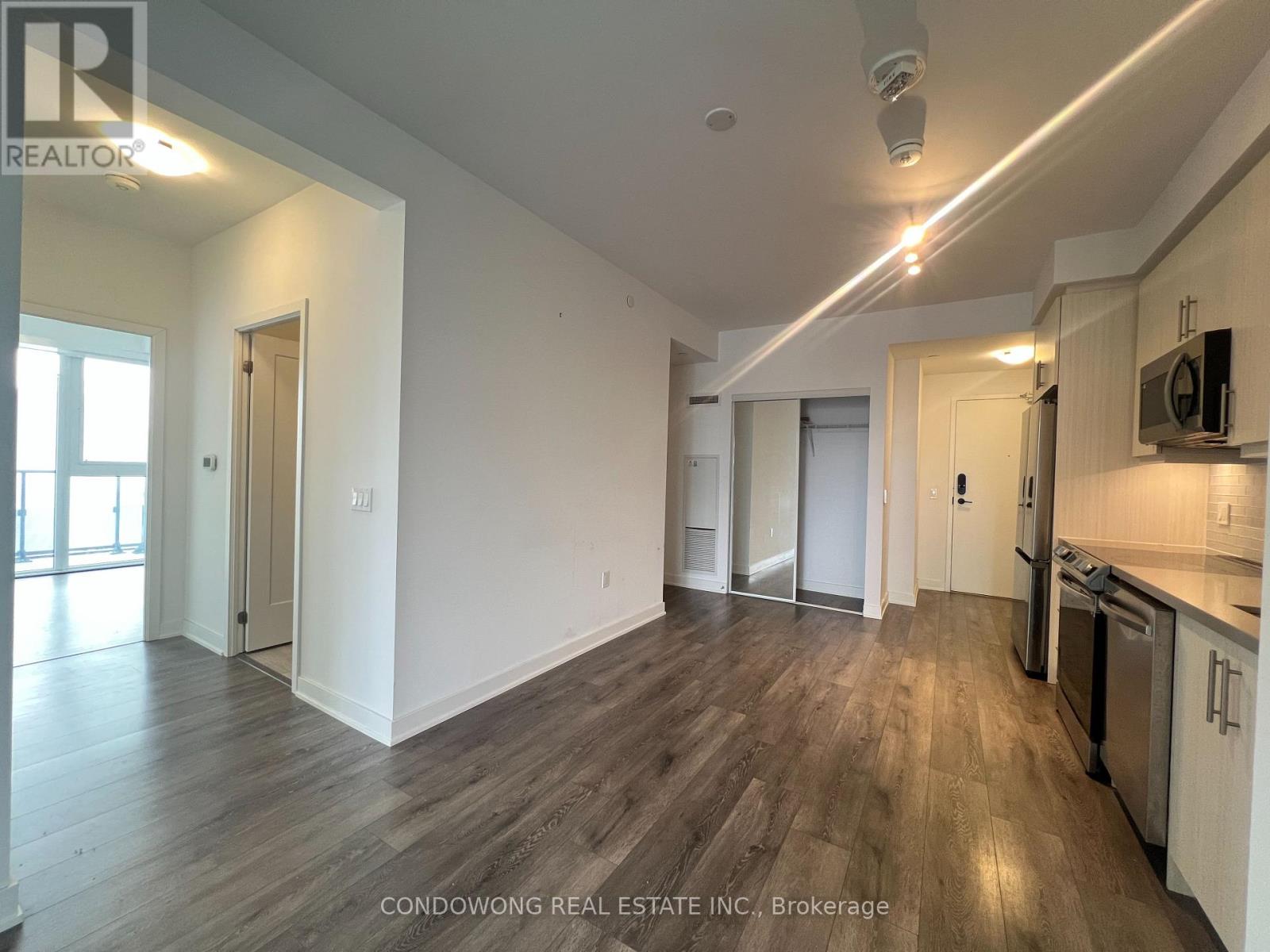 1205 - 105 Oneida Crescent, Richmond Hill, Ontario  L4B 0H6 - Photo 8 - N12614304