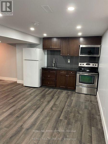 Basement - 4616 Metcalfe Avenue, Mississauga, Ontario  L5M 4L7 - Photo 4 - W12614318