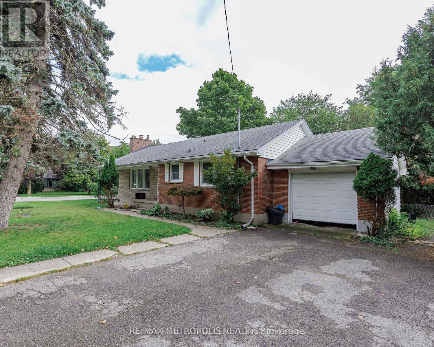 Main - 73 Edgar Drive, London North, Ontario  N6G 1K2 - Photo 2 - X12614294