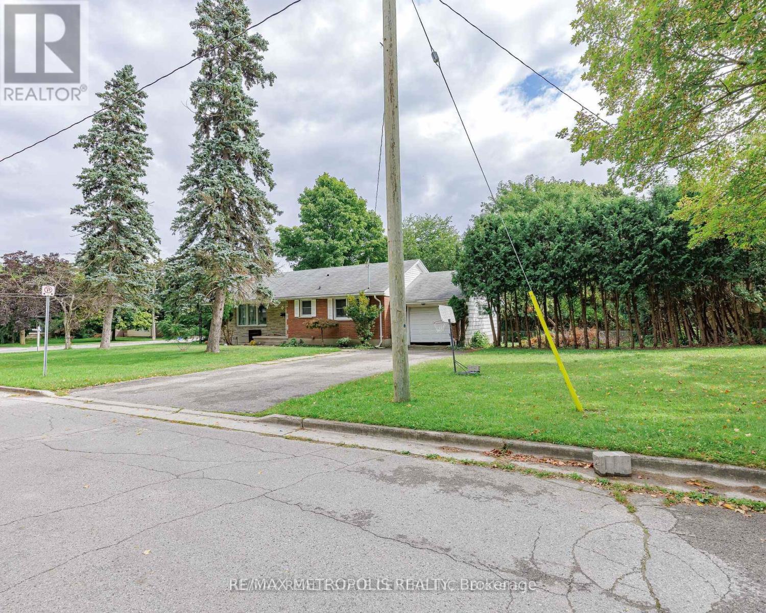 Main - 73 Edgar Drive, London North, Ontario  N6G 1K2 - Photo 3 - X12614294