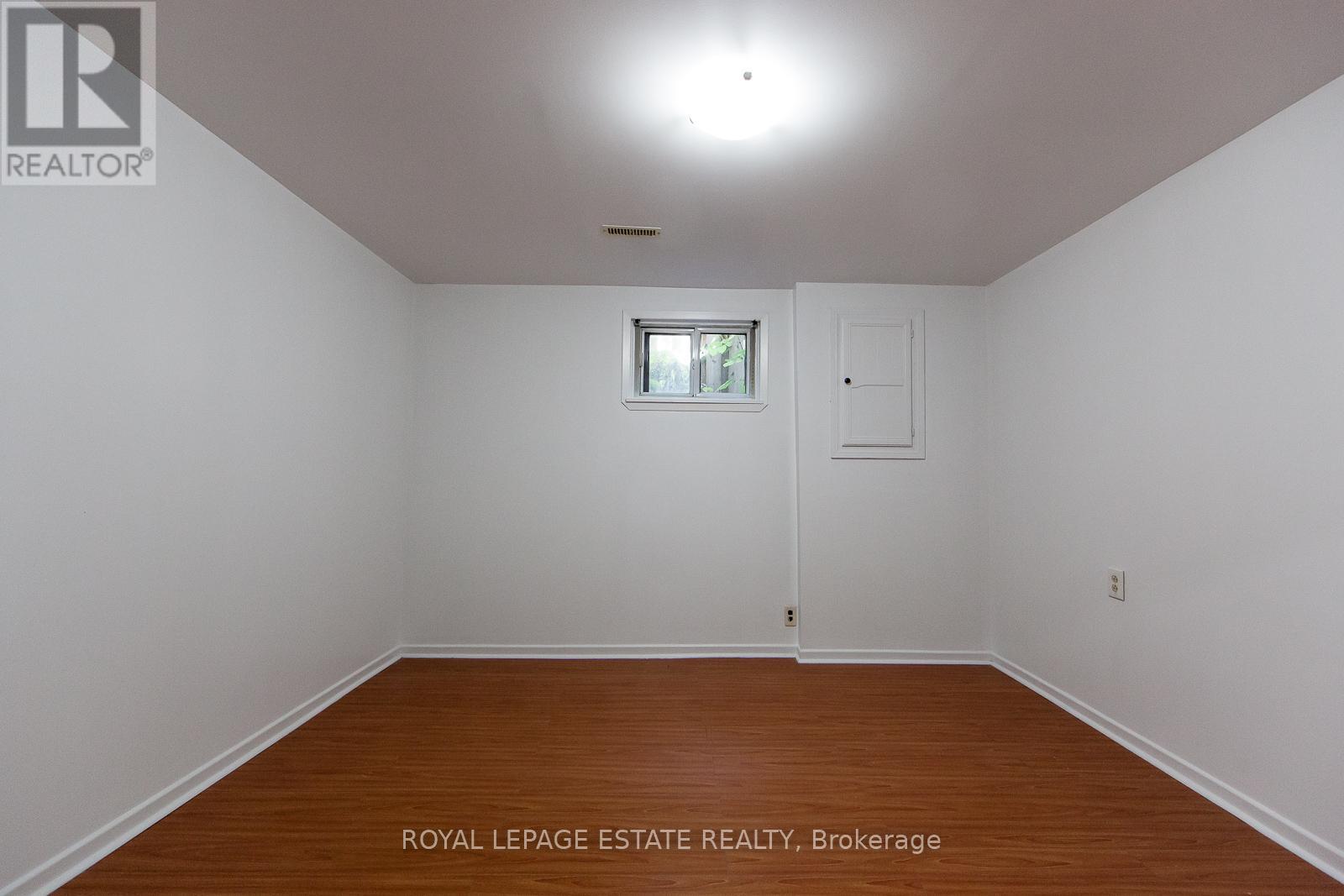 4129 Brandon Gate Drive, Mississauga, Ontario  L4T 3P3 - Photo 7 - W12592836