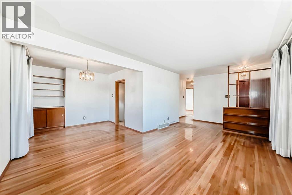 4739 26 Avenue Sw, Calgary, Alberta  T3E 0R3 - Photo 6 - A2266777