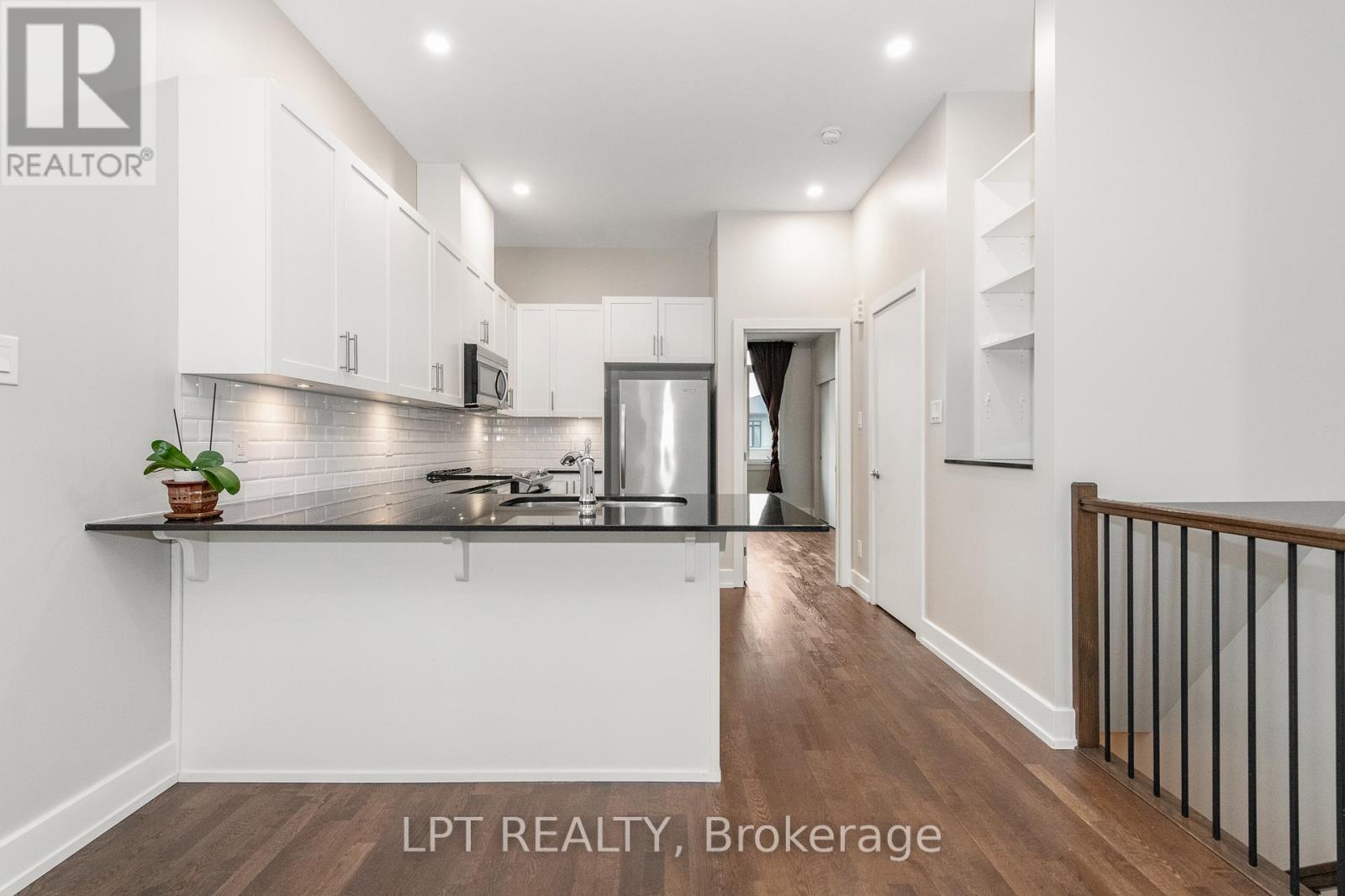 10 - 57 Bergeron Private, Ottawa, Ontario  K1C 0C2 - Photo 11 - X12614332