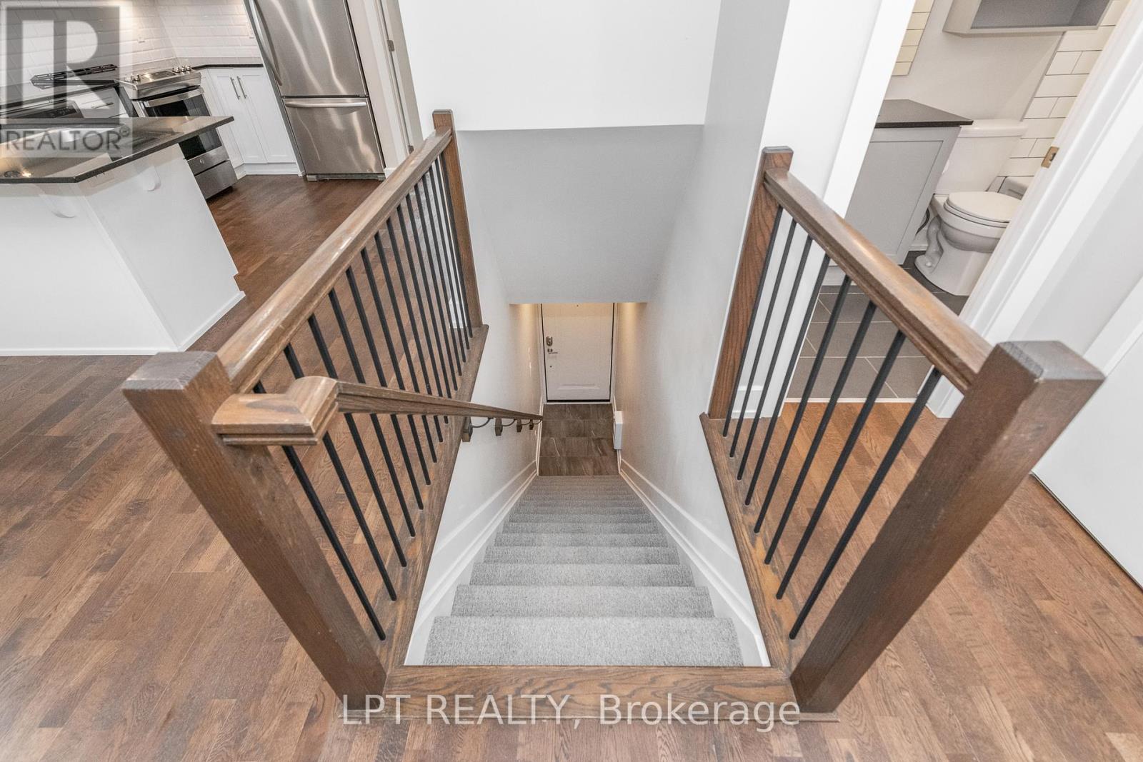 10 - 57 Bergeron Private, Ottawa, Ontario  K1C 0C2 - Photo 3 - X12614332