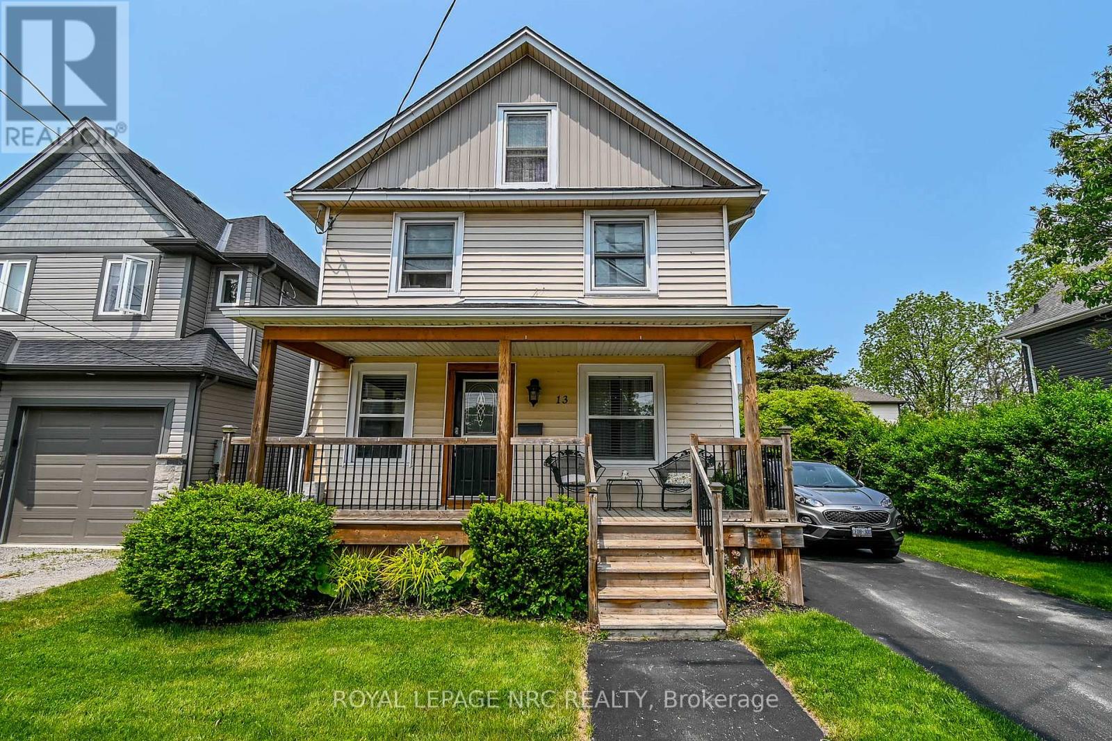 13 Violet Street, St. Catharines, Ontario  L2S 2X1 - Photo 1 - X12614346