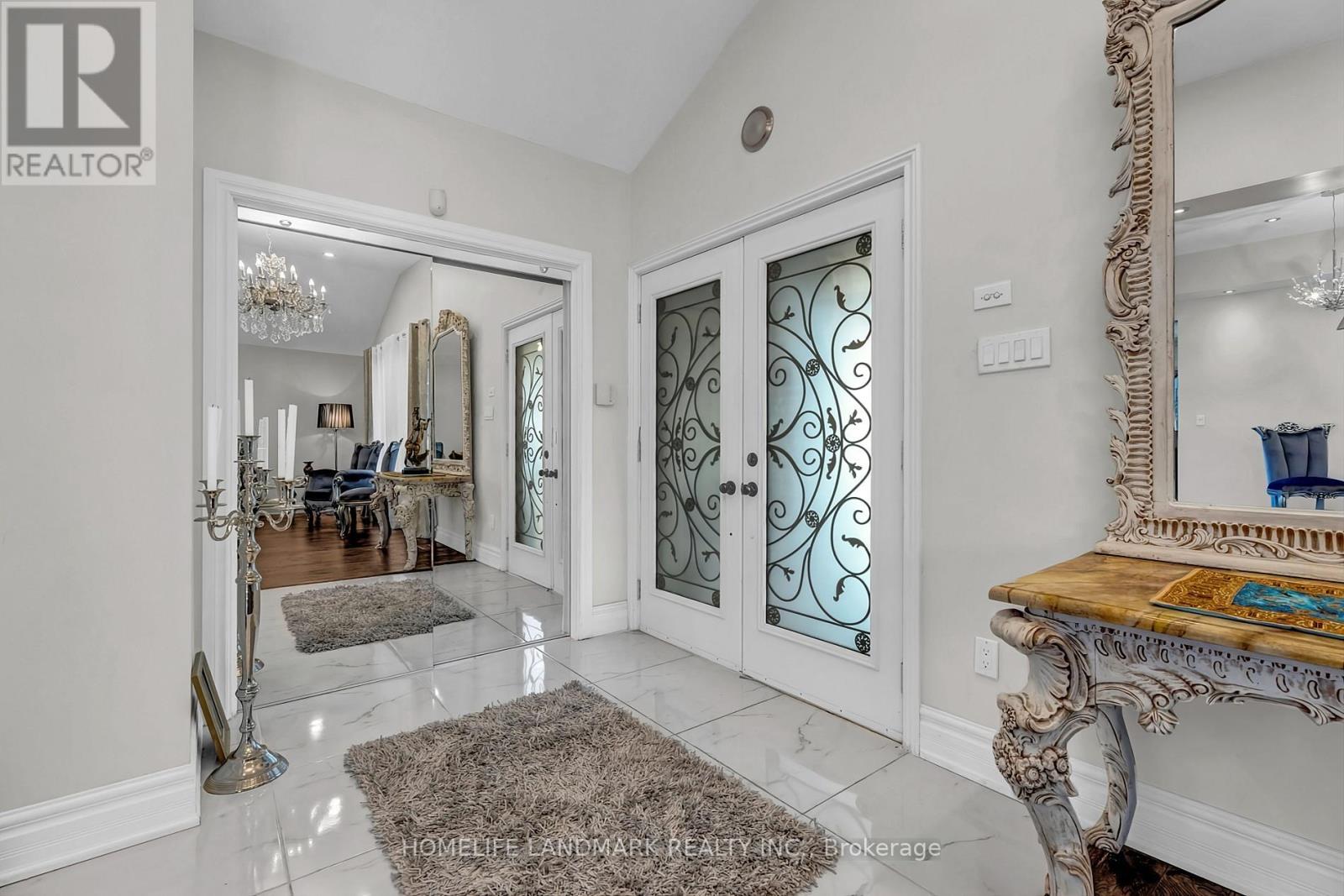 156 Duncan Road, Richmond Hill, Ontario  L4C 6J8 - Photo 6 - N12612768