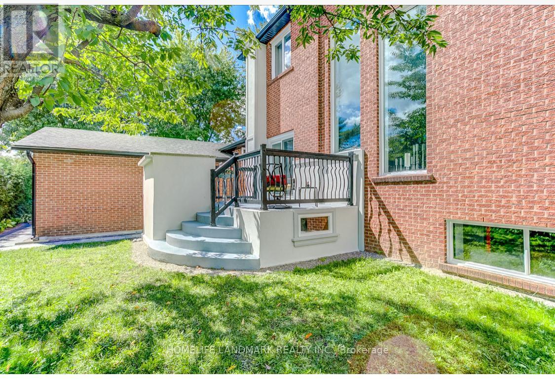 156 Duncan Road, Richmond Hill, Ontario  L4C 6J8 - Photo 30 - N12612768