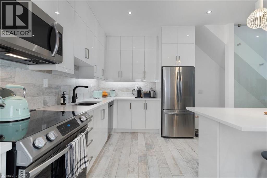 575 Mary Street, Hamilton, Ontario  L8L 4X8 - Photo 13 - 40793226