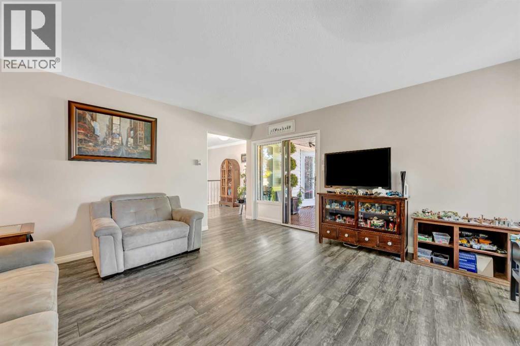 5201 26 Street, Lloydminster, Alberta  T9V 2L8 - Photo 26 - A2271451