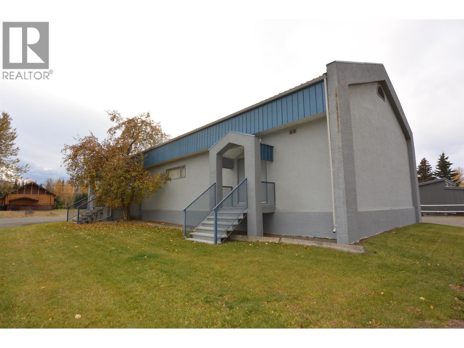 2081 Winter Avenue, Houston, British Columbia  V0J 1Z2 - Photo 1 - C8074433