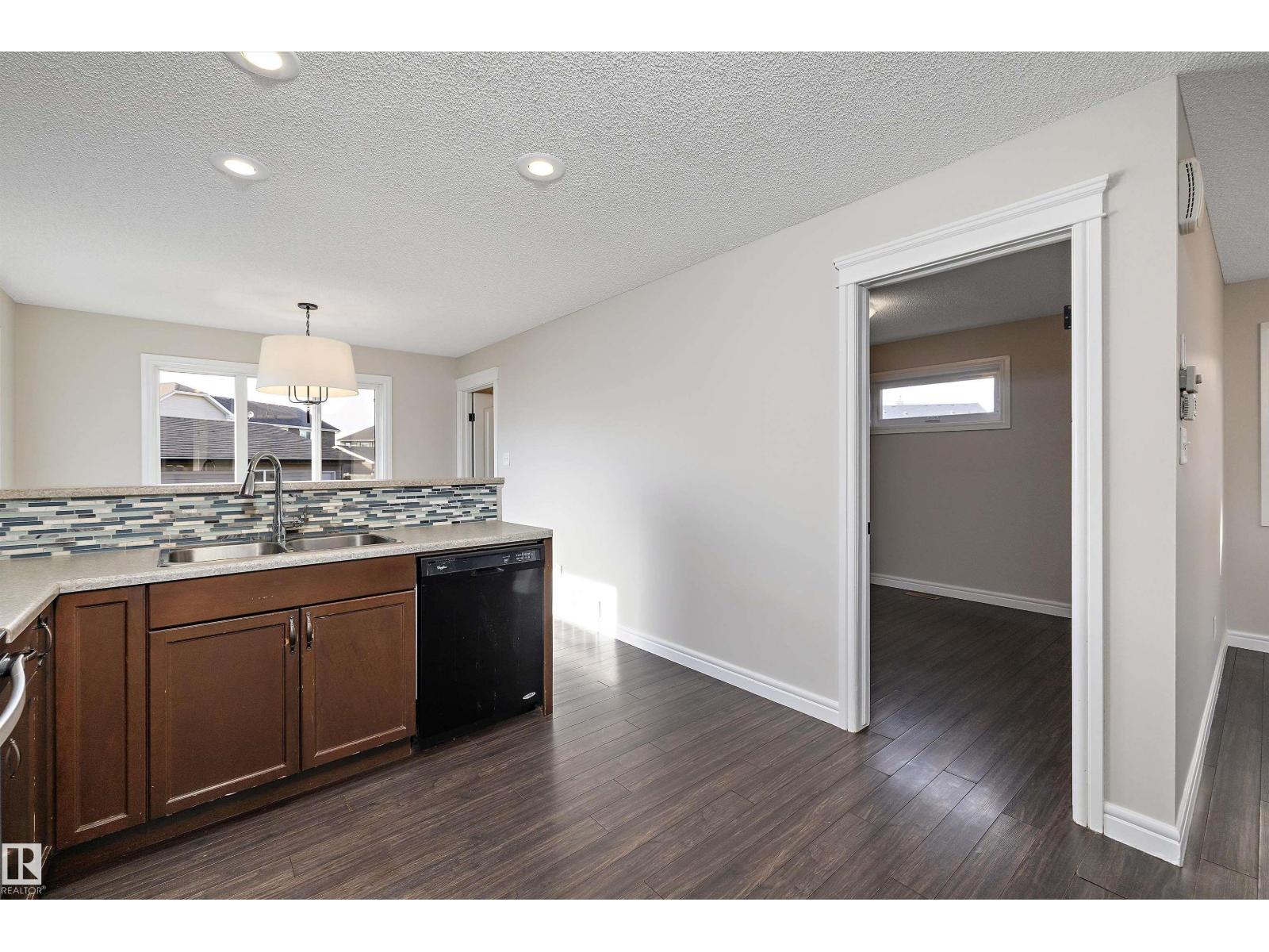 1104 161 St Sw, Edmonton, Alberta  T6W 2H6 - Photo 17 - E4459536