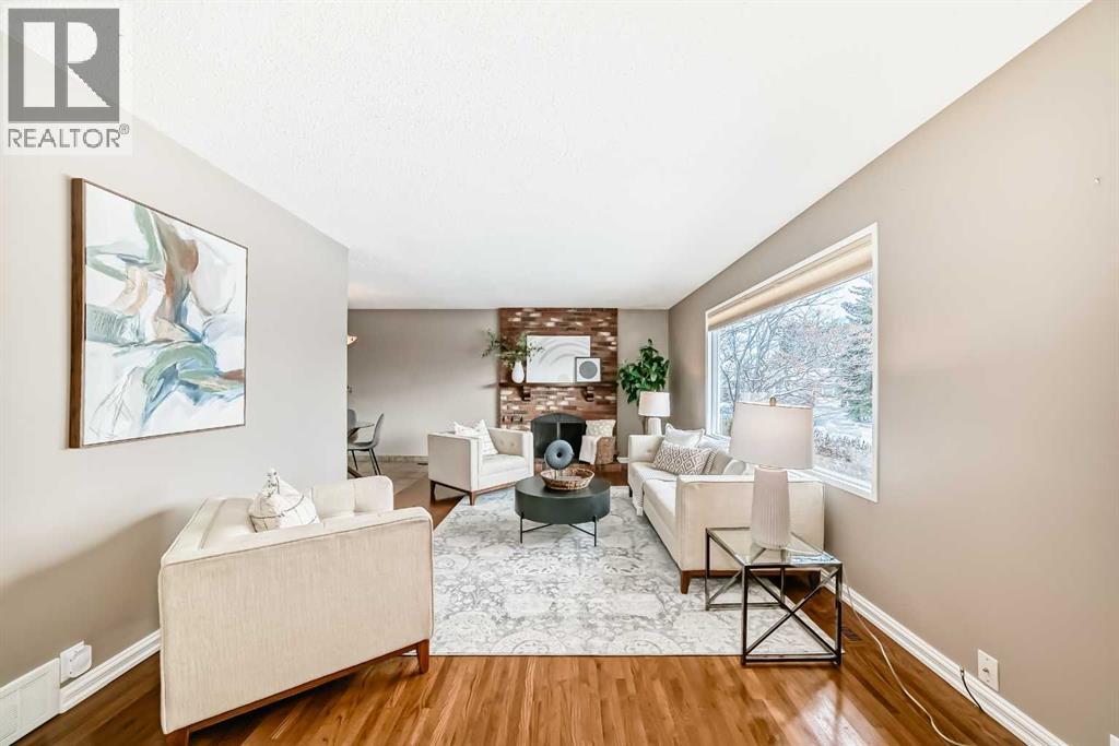 131 Bracewood Road Sw, Calgary, Alberta  T2W 3B9 - Photo 10 - A2273773