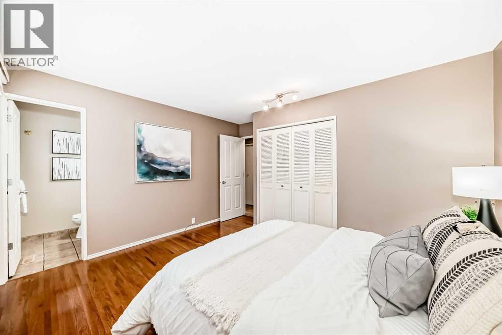 131 Bracewood Road Sw, Calgary, Alberta  T2W 3B9 - Photo 18 - A2273773